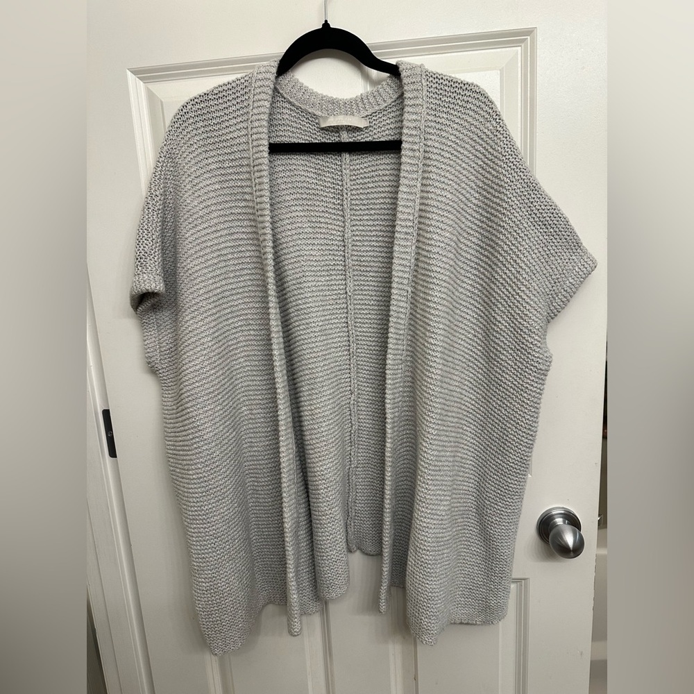 One Grey Day Los Angeles, open front cap sleeve grey sweater boxy fit Size Small